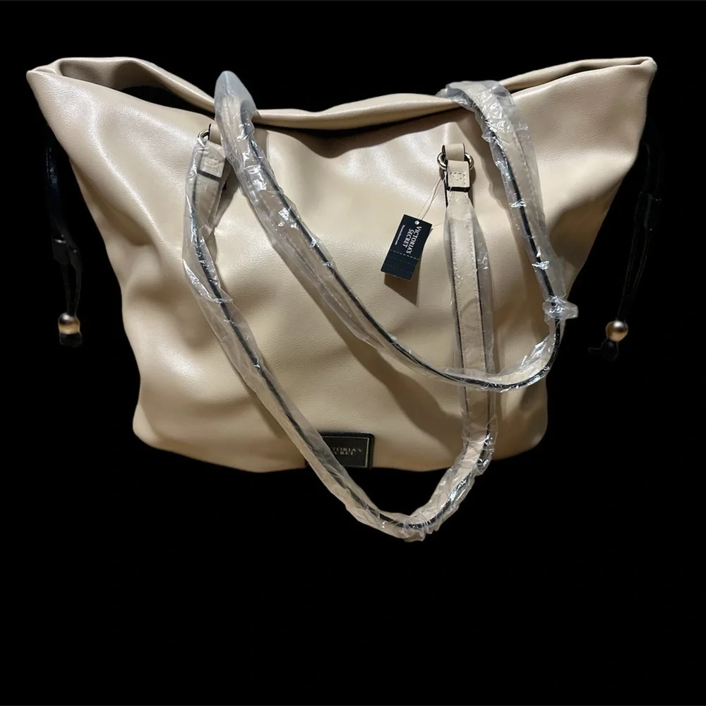 NWT Victoria Secret Cream handbag black Satin inner lining